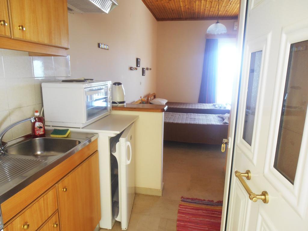 Panorama Apartment Перама Екстериор снимка